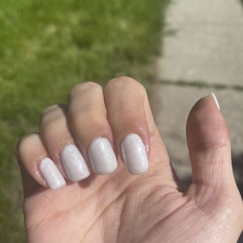 Aber Nail & Spa - clearly the square shape is a challenge. - Nail Salons Near Me - New Milford, Connecticut