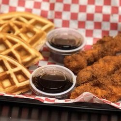 Kravins Restaurant - Chicken & Waffle!