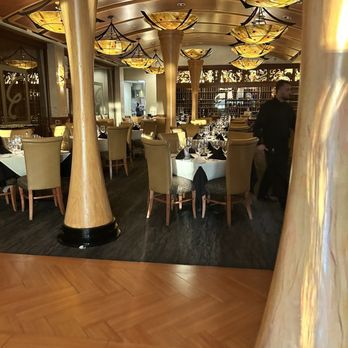 Eddie Merlot's - Steakhouses Near Me - Bloomfield Hills, Michigan