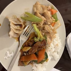 A4. Fried Dumpling 53. Beef with Broccoli 39. Chicken Chow Fun