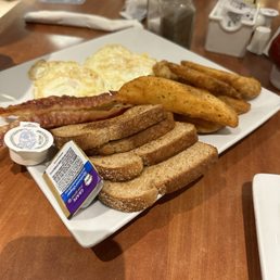 PGA Tour Grill - Classic breakfast - breakfast, classic breakfast, food, classic - Bars Near Me - Honolulu, Hawaii