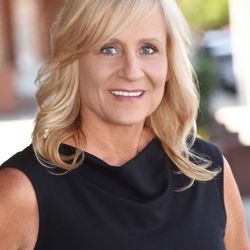 Deah Hendriksz, Realtor | Realty One Group