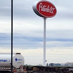 Dobbs Peterbilt - Signage