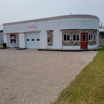 Nowicki's Sausage Shoppe - Charming ex-garage now a wonderful little meat shop - Meat Shops Near Me - Rogers City, Michigan Nowicki's Sausage Shoppe - Charming ex-garage now a wonderful little meat shop - Meat Shops Near Me - Rogers City, Michigan
