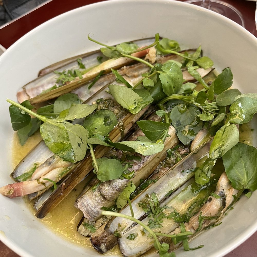 Juvéniles - Grilled razor clams - French Near Me - Paris, 75 Juvéniles - Grilled razor clams - French Near Me - Paris, 75