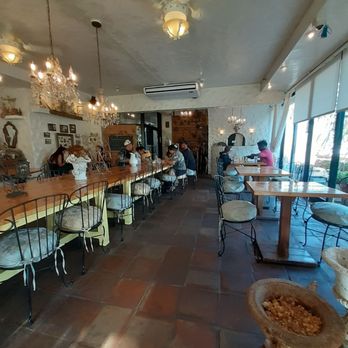 Cream Pot - Inside - Breakfast & Brunch Near Me - Honolulu, Hawaii