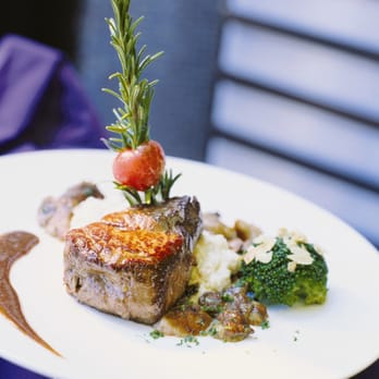 Spagos Restaurant, Bar & Lounge - Spagos Speisenbeispiel - Lounges Near Me - Berlin, BE Spagos Restaurant, Bar & Lounge - Spagos Speisenbeispiel - Lounges Near Me - Berlin, BE