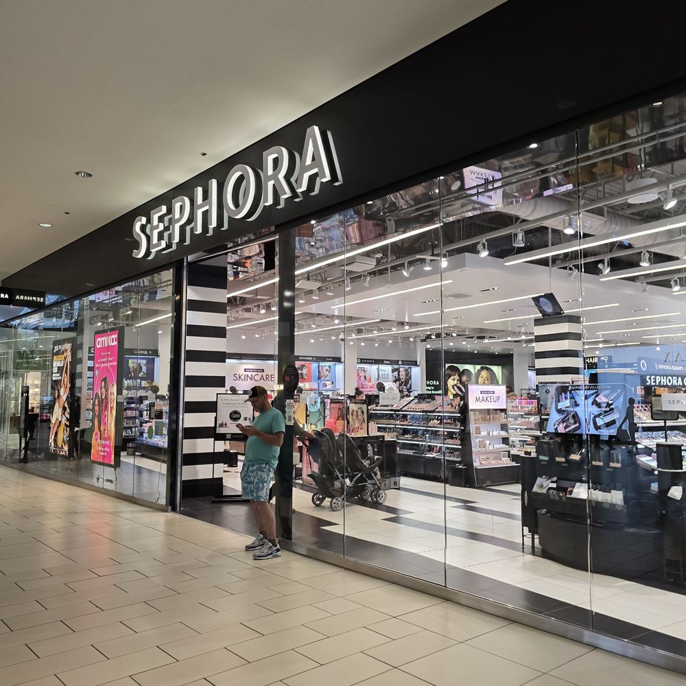 SEPHORA - outside - Cosmetics & Beauty Supply Near Me - Elizabeth, New Jersey