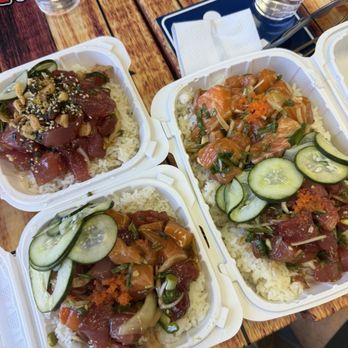 Ry's Poke Shack - regular sized meals on the left for $16....right hand side is 2 scoops for $22.5 - Hawaiian Near Me - Pasadena, California Ry's Poke Shack - regular sized meals on the left for $16....right hand side is 2 scoops for $22.5 - Hawaiian Near Me - Pasadena, California