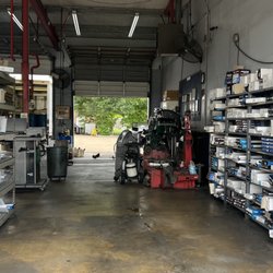 In & Out Oil Change - Inspections and air filters/ Cabin filters