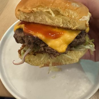 Upside on Moore - Smashburger - Food Court Near Me - Arlington, Virginia