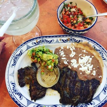 La Choza - Flank steak and pico with a margarita. All was fantastic! - Mexican Near Me - Cozumel, ROO