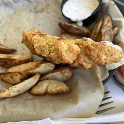 The Kiln - Really good fries and chicken tenders!