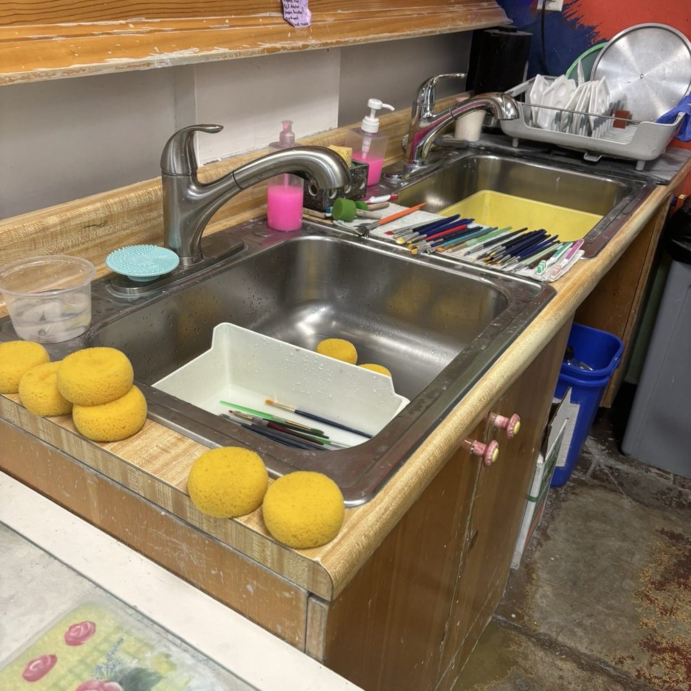 Color Me Mine - Sinks and painting instruments - Paint-Your-Own Pottery Near Me - Alameda, California