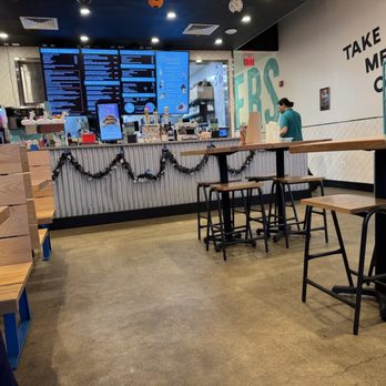 Big Buns - Inside - Burgers Near Me - McLean, Virginia