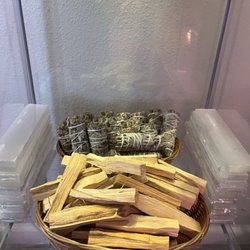 Malibu Psychic - Sage and palo santo