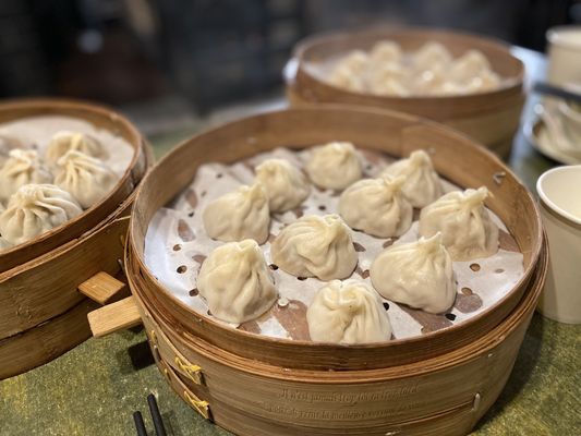 Sammi & Soupe Dumpling - (Ste-Catherine St. O) by null
