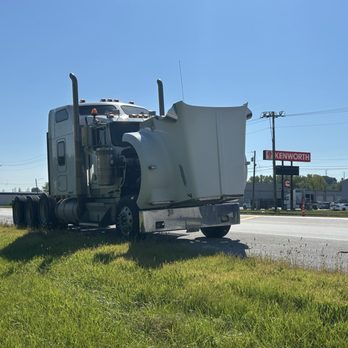 MHC Kenworth - Quad Cities - That's how far I made it with almost $26,000 in repairs - Commercial Truck Dealers Near Me - Rock Island, Illinois