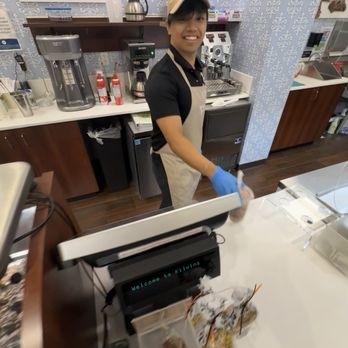 Kilwins Ice Cream - Chocolate - Fudge - Receiving strawberry milkshake - Ice Cream & Frozen Yogurt Near Me - Sugar Land, Texas Kilwins Ice Cream - Chocolate - Fudge - Receiving strawberry milkshake - Ice Cream & Frozen Yogurt Near Me - Sugar Land, Texas