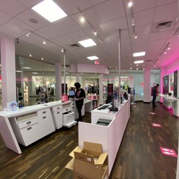 T-Mobile - Mobile Phones Near Me - Boise, Idaho