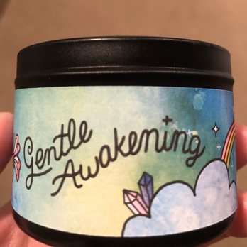 WOO PDX - The lavender/ cedar candle of my dreams - Spiritual Shop Near Me - Portland, Oregon