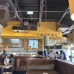 Jason's Deli - Dining room