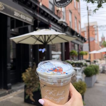 Mojo Coffee Company - knicks latte - Coffee & Tea Near Me - Hoboken, New Jersey Mojo Coffee Company - knicks latte - Coffee & Tea Near Me - Hoboken, New Jersey