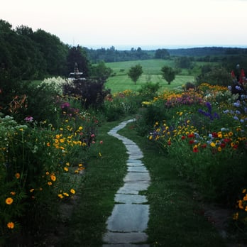 Ste Anne's Spa - Beautiful garden - Day Spas Near Me - Grafton, Ontario