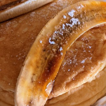 Aloha Kitchen - Banana souffle pancake - Breakfast & Brunch Near Me - Honolulu, Hawaii