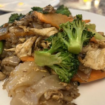 Eggs & Thai Café - Fresh ingredients and addictive noodles flavors  49. Pad See Ew Dinner - Thai Near Me - Dedham, Massachusetts