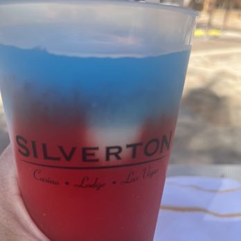 Sway Pool & Lounge - Swimming Pools Near Me - Las Vegas, Nevada