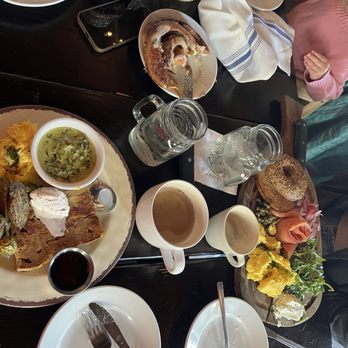 The Copper Hen - Farmer's Brunch, Bagel & Lox, Cinnamon Roll, latte - New American Near Me - Minneapolis, Minnesota