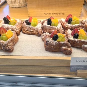 Paris Baguette - Fruit Pastry - Bakeries Near Me - Tampa, Florida Paris Baguette - Fruit Pastry - Bakeries Near Me - Tampa, Florida