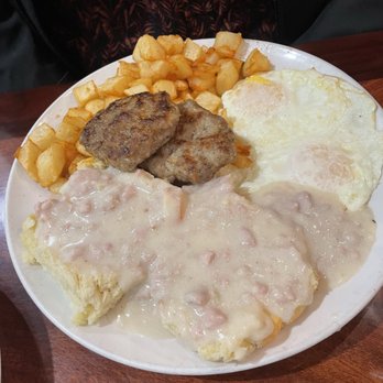 Another Broken Egg Cafe - Biscuits and gravy - Breakfast & Brunch Near Me - Burbank, California Another Broken Egg Cafe - Biscuits and gravy - Breakfast & Brunch Near Me - Burbank, California