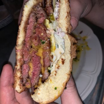 Au Cheval - Cheeseburger - Bars Near Me - Chicago, Illinois