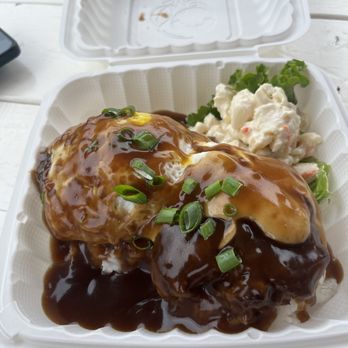 Waipi’o Good Eats - Loco Moco - Food Trucks Near Me - Honokaa, Hawaii Waipi’o Good Eats - Loco Moco - Food Trucks Near Me - Honokaa, Hawaii