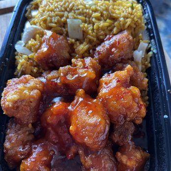 Great Wall Chinese Restaurant - General Tso's Chicken - Chinese Near Me - Chicago, Illinois Great Wall Chinese Restaurant - General Tso's Chicken - Chinese Near Me - Chicago, Illinois