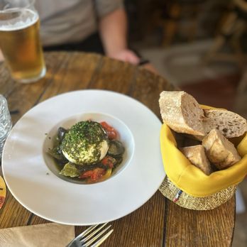 The Place to... - Burrata salad - French Near Me - Paris, 75 The Place to... - Burrata salad - French Near Me - Paris, 75