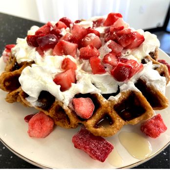 Star Point Nutrition - a waffle with whipped cream and strawberries - Juice Bars & Smoothies Near Me - South Ogden, Utah Star Point Nutrition - a waffle with whipped cream and strawberries - Juice Bars & Smoothies Near Me - South Ogden, Utah