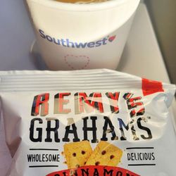 Southwest Airlines - Remy's Grahams Cinnamon Snacks 1oz Pouch (01/20/26)! @SouthwestAir #SWAPic @Fly_BUR #Burbank #Airport #Travel