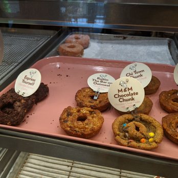 Stan's Donuts & Coffee - @eccentricexperiences - Donuts Near Me - Chicago, Illinois