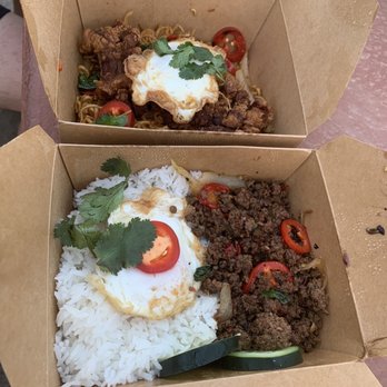 Kiin Di - both of them together - Food Trucks Near Me - Austin, Texas