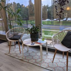 Connecticut Family Acupuncture - New patients always comment on the immediate sense of calm they feel upon entering our zen-like waiting room.