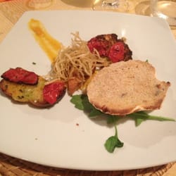 Il Cenacolo - Antipasto misto con bruschette con pomodori secchi, capasanta gratinata con besciamella e crostino di frutti di mare e zucchine