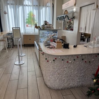 Horizon Bakery - Bakeries Near Me - Cupertino, California