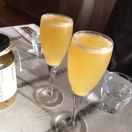 Mimosas! Mimosas!