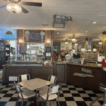 Must Be Heaven - Ice cream bar - Ice Cream & Frozen Yogurt Near Me - Brenham, Texas Must Be Heaven - Ice cream bar - Ice Cream & Frozen Yogurt Near Me - Brenham, Texas