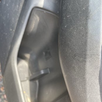 Breeze Thru Car Wash - Dirty car after cleaning - Car Wash Near Me - Longmont, Colorado Breeze Thru Car Wash - Dirty car after cleaning - Car Wash Near Me - Longmont, Colorado