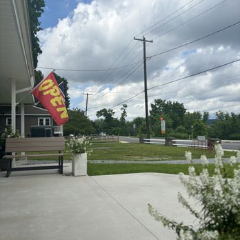 Half Nuts Popcorn - We're open! - Popcorn Shops Near Me - Wrightsville, Pennsylvania