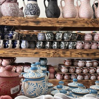 Jalixco - Jugs - Home Decor Near Me - Santa Fe Springs, California Jalixco - Jugs - Home Decor Near Me - Santa Fe Springs, California